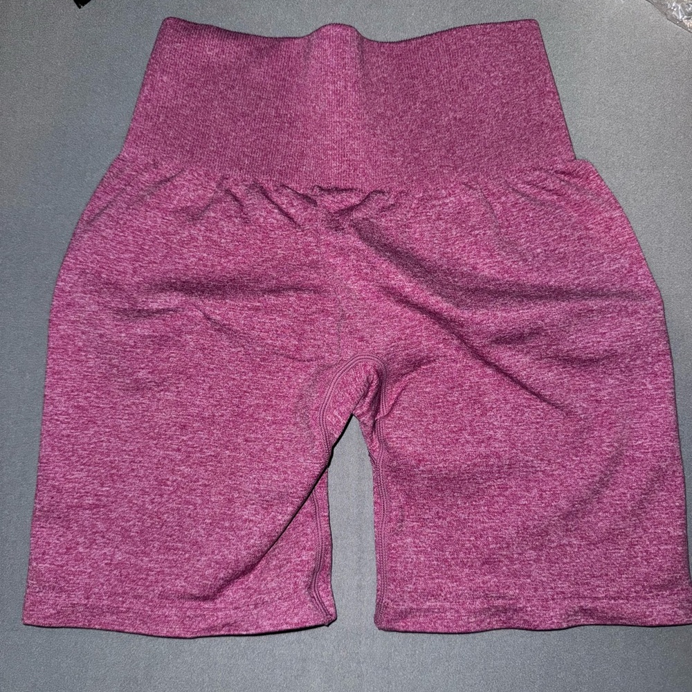 •NVGTN 
•Scrunch butt
•Size Small